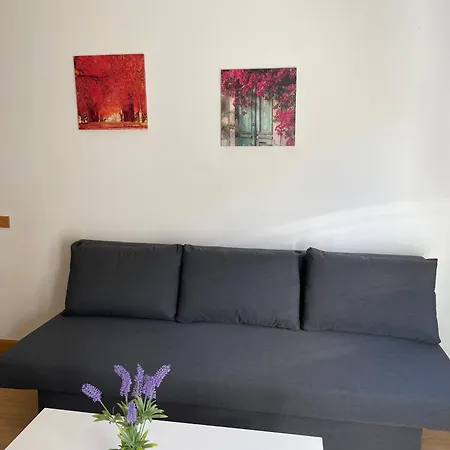 La Cabana, Edificio Molinos Apartment Felechosa